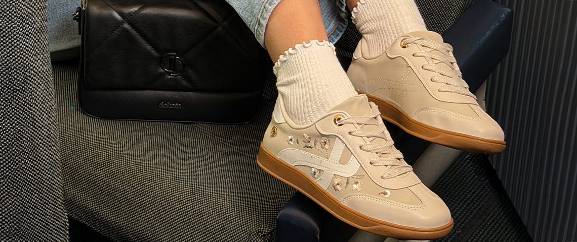 Flores, flores e mais flores: bordados florais dominam os looks
