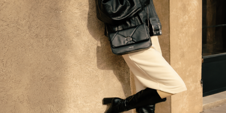 Cinco bolsas Dakota e ideias de looks para acompanhar diferentes momentos.