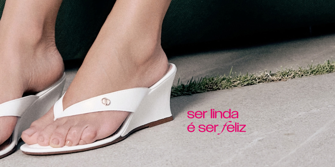Chinelo de dedo: entenda a tendência.